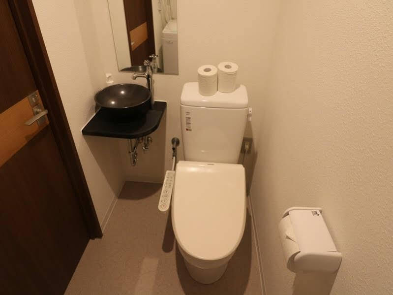 Mr Kinjo Eminence Inn Maejima Tomari Екстериор снимка